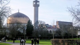 Udara Dingin London Membuat Puasa Lebih Sulit