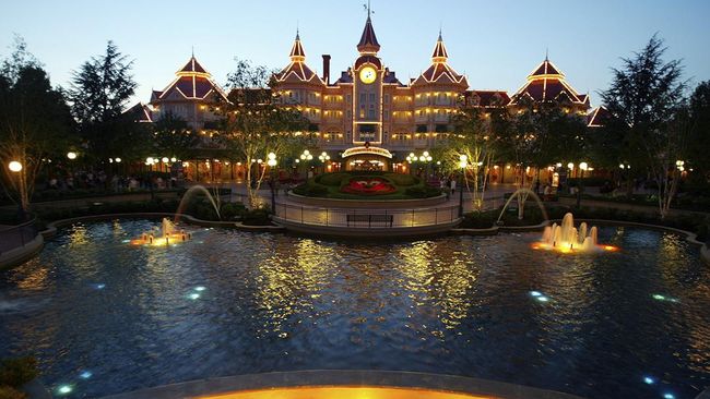 Rencananya, hotel yang akan bertempat di California itu akan mengusung konsep hotel berbintang empat. Kamar hotel pun memiliki pemandangan istimewa khas Disney.