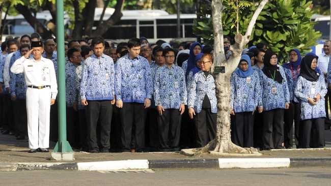 Harus ada klasifikasi keterlibatan yang jelas sebelum pemerintah memberi sanksi PNS anggota ormas antiPancasila. Ini untuk mencegah penyalahgunaan wewenang.