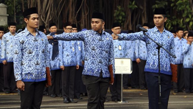 Beragam interpretasi cuti melahirkan bagi PNS laki-laki hingga sebulan lamanya membuat BKN mengeluarkan klarifikasi bahwa itu tergantung masa rawat inap.