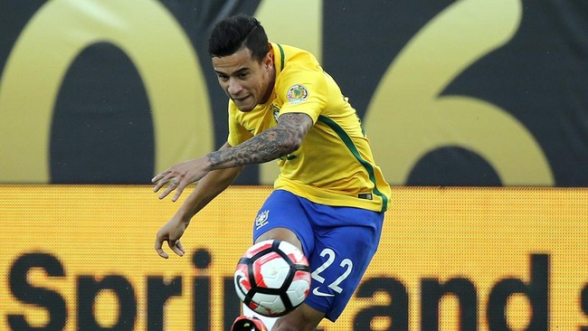 Pemain Barcelona yang baru didatangkan dari Liverpool, Philippe Coutinho mengakui sedang mengurus paspor Portugal.