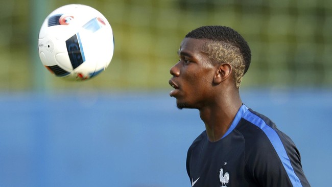 Legenda tim nasional Perancis, Youri Djorkaeff menyarankan Juventus harus rela melepas Paul Pogba yang diincar oleh banyak klub besar Eropa saat ini.