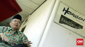 Taufiq Ismail Tak Rendah Diri Disebut Anti-PKI