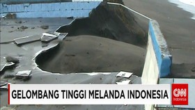 Gelombang Tinggi Melanda Beberapa Kawasan Indonesia