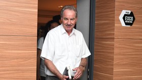 Alfred Riedl: Kegagalan Piala AFF 2010 yang Terpahit