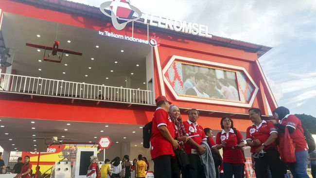 Telkomsel Tambah BTS Demi Jakarta Fair Kemayoran Telkomsel turut memeriahkan Jakarta Fair Kemayoran dengan membangun booth dan menambah BTS untuk memaksimalkan jaringan 3G dan 4G di kawasan itu.