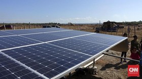 Panel Surya Penjernih Air