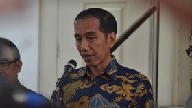 Jokowi Kelakar Listrik Warga