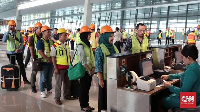 Dari kunjungannya ke terminal 3 beberapa hari lalu, Menhub Ignasius Jonan menilai masih banyak kekurangan yang perlu diperbaiki dari aspek keselamatan.