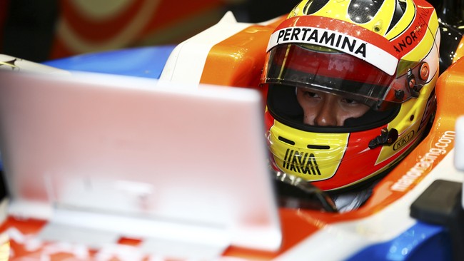 Menurut Direktur Manor Racing, Dave Ryan, pihaknya ingin memberikan kesempatan lagi kepada Rio Haryanto untuk berupaya mencari sponsor.