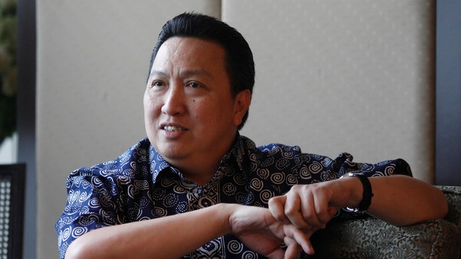 PT Adaro Energy Tbk menyatakan transaksi akuisisi saham tambang Kestrel milik Rio Tinto mendekati final dan ditargetkan selesai September ini.