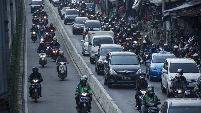Direktorat Lalu Lintas Polda Metro Jaya mencatat pelanggaran terhadap jalur busway paling banyak di bilangan Duren Tiga, Jakarta Selatan.
