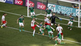 Potret Polandia Rusak Debut Irlandia Utara