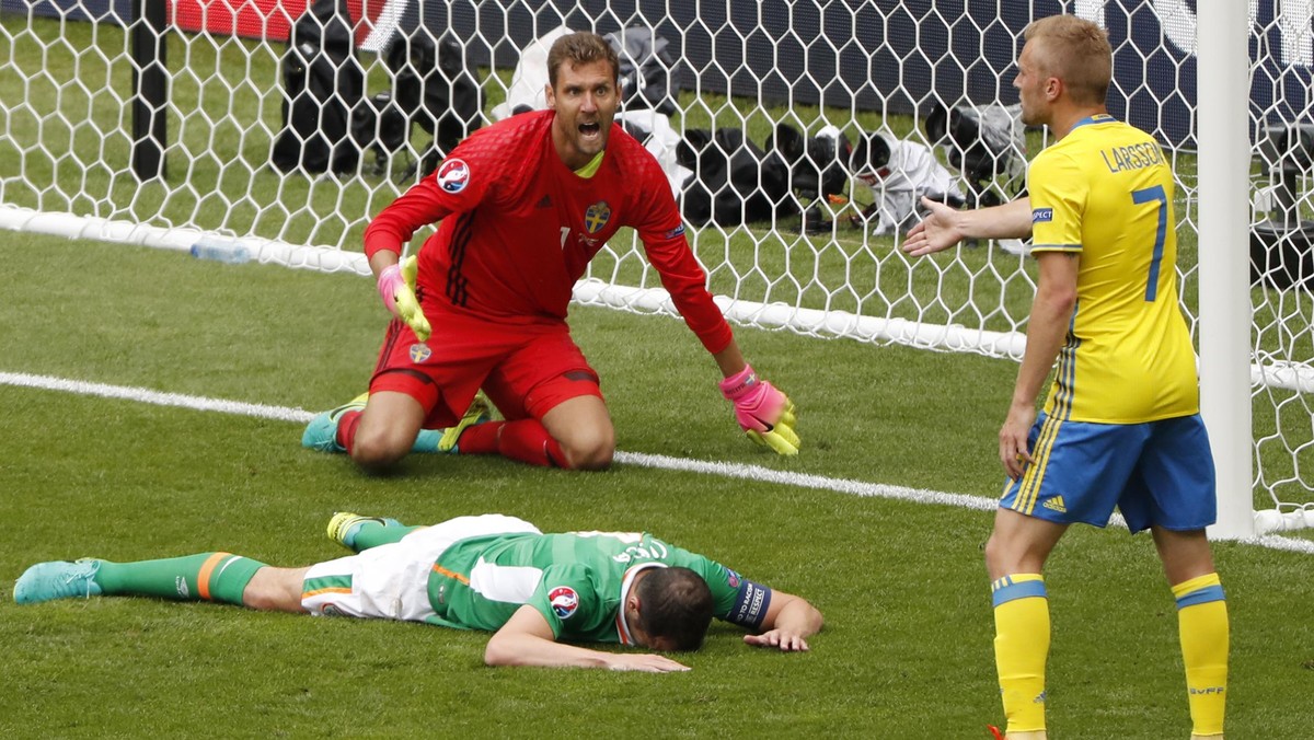 Skor Kacamata Swedia Vs Irlandia dalam Jepretan Kamera