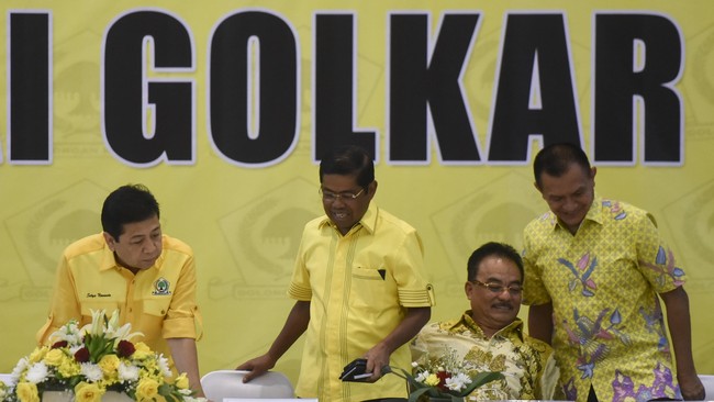 Sekretaris Jenderal Golkar, Idrus Marham, menegaskan pihaknya bakal mendampingi kadernya yang terlibat dugaan skandal korupsi e-KTP.