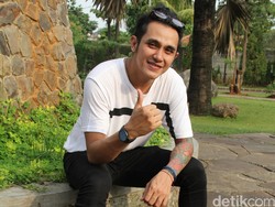 Vicky Nitinegoro Akui Sendiri Tak Enak, Tapi Susah Cari Pasangan
