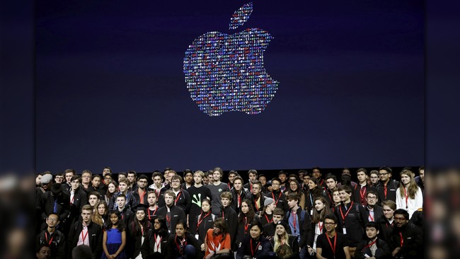 Apple diketahui antusias dengan adanya konsorsium, namun tidak menunjukkan ketertarikan untuk turut andil.