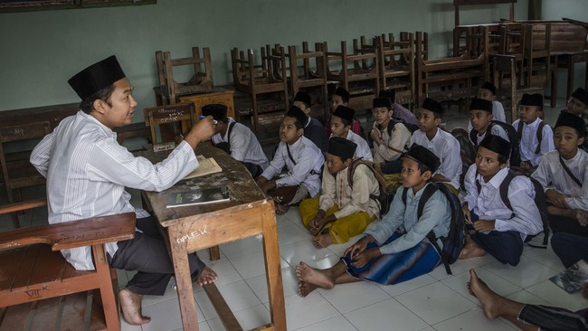 Membentuk generasi yang tangguh bukan pekerjaan yang gampang. Tetapi membutuhkan waktu, pikiran dan tenaga yang tidak sedikit.