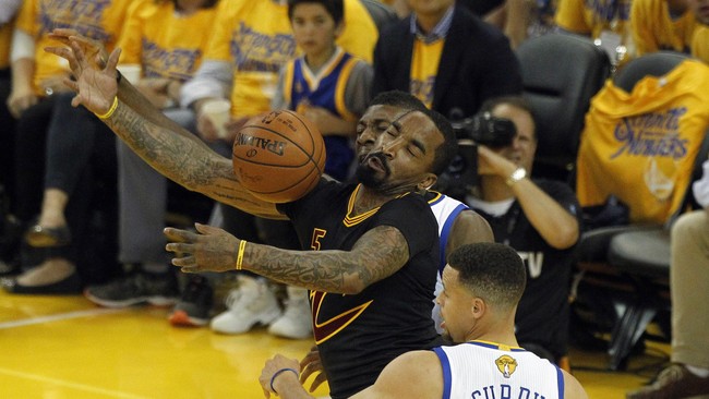 Potret Pertandingan Menegangkan Babak Final NBA Game Kelima