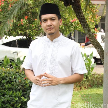 Profil Dimas Seto, Artis yang Difitnah hingga Terseret Isu Cerai Paula dan Baim Wong