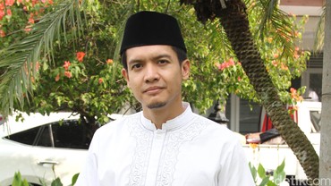 img-title Profil Dimas Seto, Artis yang Difitnah hingga Terseret Isu Cerai Paula dan Baim Wong