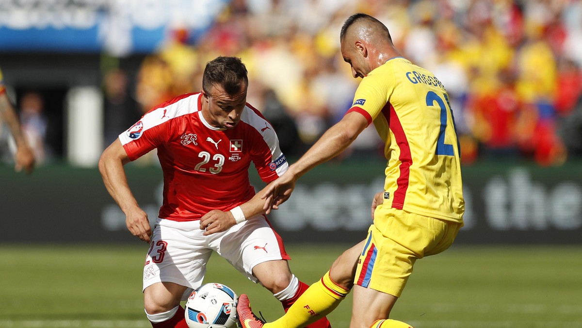 Aksi Terbaik Swiss vs Rumania dalam Jepretan Kamera