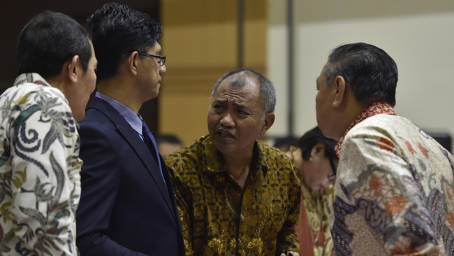 Pimpinan KPK menyatakan siap menghadiri lanjutan rapat dengar pendapat dengan Komisi III DPR yang dijadwalkan siang nanti.