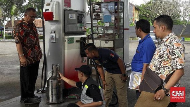 Polisi akan menindak tegas jika ada pengelola SPBU yang terbukti mengurangi takaran bahan bakar minyak yang bisa merugikan konsumen.