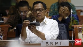 Ucapan Selamat untuk Tito Karnavian Mengalir di Rapat DPR