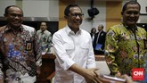 Tito Karnavian sang Jenderal Muda Komisaris Jenderal Tito Karnavian, lulusan terbaik Akademi Kepolisian angkatan 1987, jadi calon tunggal Kapolri. Ia langkahi lima angkatan di atasnya.