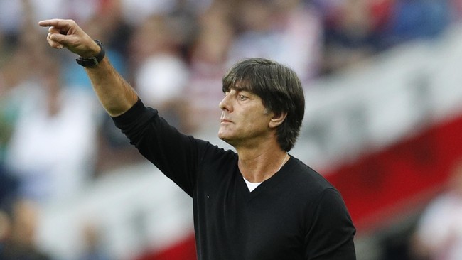 Joachim Loew mengaku heran dengan kritikan yang mengalir untuk Jerman hanya karena mereka bermain tanpa gol lawan Polandia.