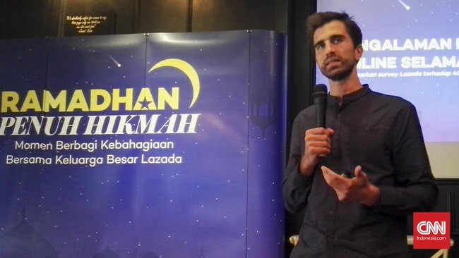 Lazada Indonesia akan memanfaatkan Alibaba untuk mengoneksikan penjual dari Indonesia ke konsumen di seluruh dunia. Apakah dengan ini merek Lazada akan berubah?