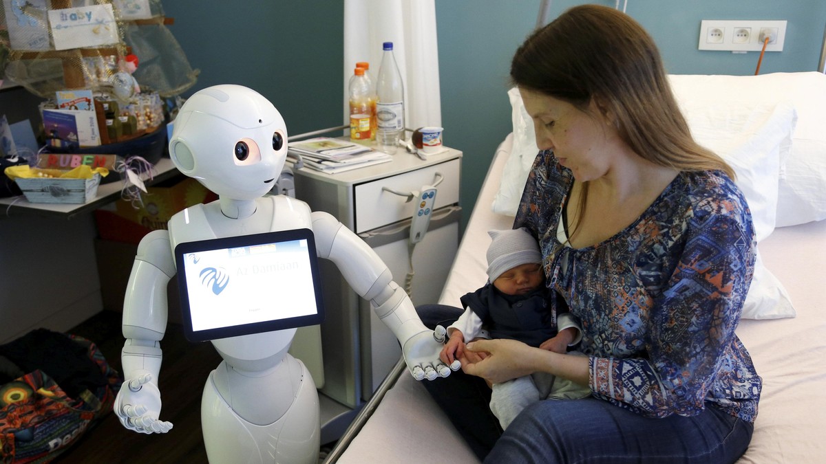 Ketika Robot Menjadi Perawat di Rumah Sakit