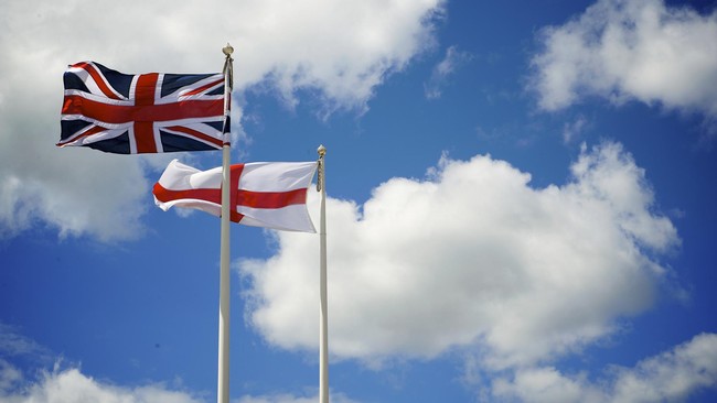 Inggris resmi terperosok ke dalam jurang resesi ekonomi setelah ekonomi mereka minus 20,4 persen pada kuartal II 2020 dan minus 2,2 persen pada kuartal I.
