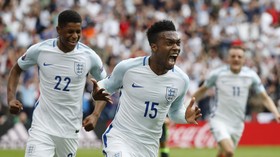 Sturridge Tak Peduli Dinilai Egois di Timnas Inggris