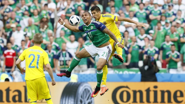 Striker Irlandia Utara Josh Magennis hanya takut kepada Tuhan, bukan kepada Jerman yang menyandang gelar Piala Dunia 2014