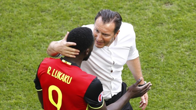 Pelatih Belgia Marc Wilmots tetap meyakini tim asuhannya bakal mendapat ancaman serius dari bomber Swedia Zlatan Ibrahimovic.
