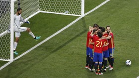 Spanyol Tim Ketiga Lolos Babak 16 Besar