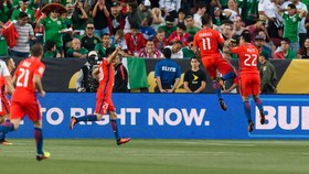 Chile Cukur Habis Meksiko di Depan Lautan Hijau