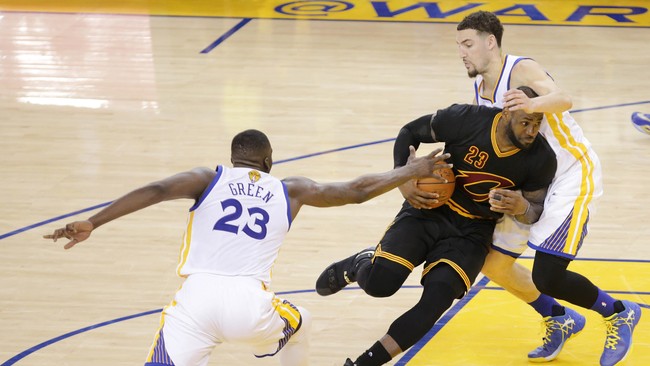 Pada 25 Oktober akan berlangsung partai pembuka kompetisi NBA 2016/17 yang mempertemukan juara bertahan, Cleveland Cavaliers, melawan New York Knicks.