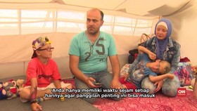 Pengungsi di Yunani Cari Suaka Lewat Skype