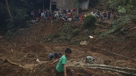 Banjir Pangandaran Akibatkan Warga Mengungsi