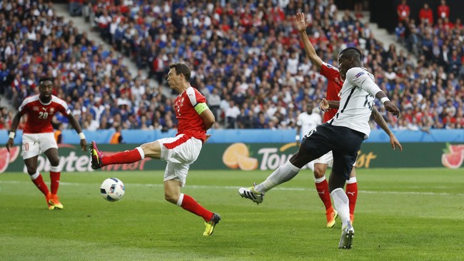 Menurut Paul Pogba, Perancis sengaja memberikan lebih banyak ruang kepada Swiss dalam hal penguasaan bola di babak kedua.