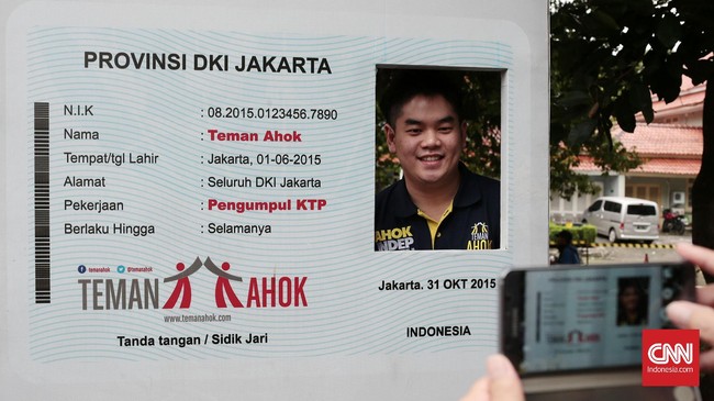 KPK masih menelaah pengaduan mengenai aliran dana Rp30 miliar yang diduga diterima Teman Ahok. Laporan telah ditelisik bagian penyelidikan. 