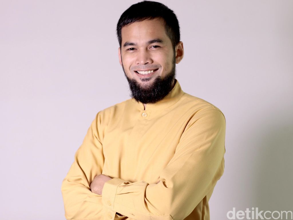 Kisah Hijrah Teuku Wisnu di Celeb of The Month detikHOT Kisah Hijrah Teuku Wisnu di Celeb of The Month detikHOT