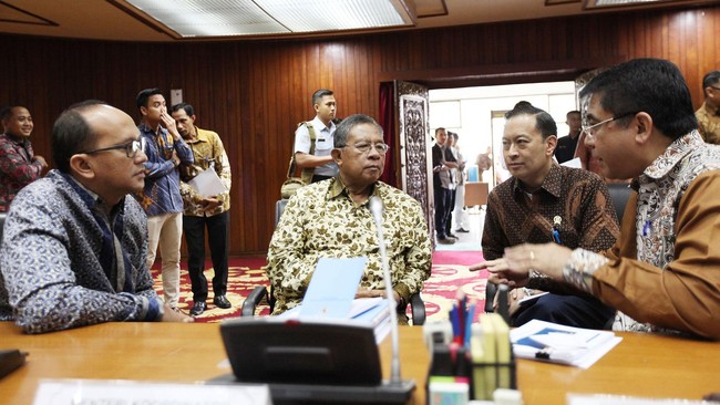 Ramalan Kadin ini lebih tinggi 20 persen dibandingkan dengan realiasi investasi e-commerce tahun lalu yang sebesar US$800 juta.
