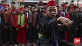 Maen Pukulan ala Betawi Silat atau maen pukulan adalah budaya asli Betawi yang mendapat pengaruh banyak budaya. Ada sekitar 317 aliran silat di wilayah Jakarta.