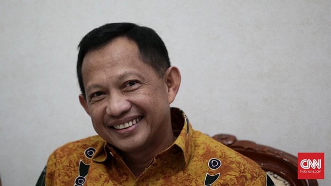 Kelompok yang dianggotai Nur Rohman rupanya sempat hendak melakukan aksi saat perayaan Natal dan tahun baru, namun gagal.