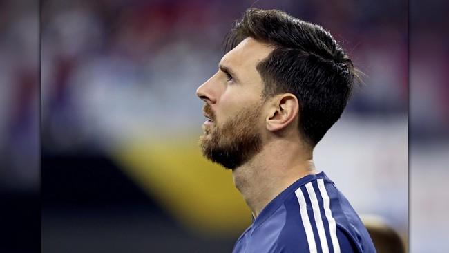 Javier Mascherano menyambut gembira kembalinya Lionel Messi ke tim nasional Argentina setelah sempat mengumumkan gantung sepatu beberapa bulan lalu.