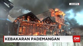 Puluhan Rumah Hangus Terbakar di Pademangan